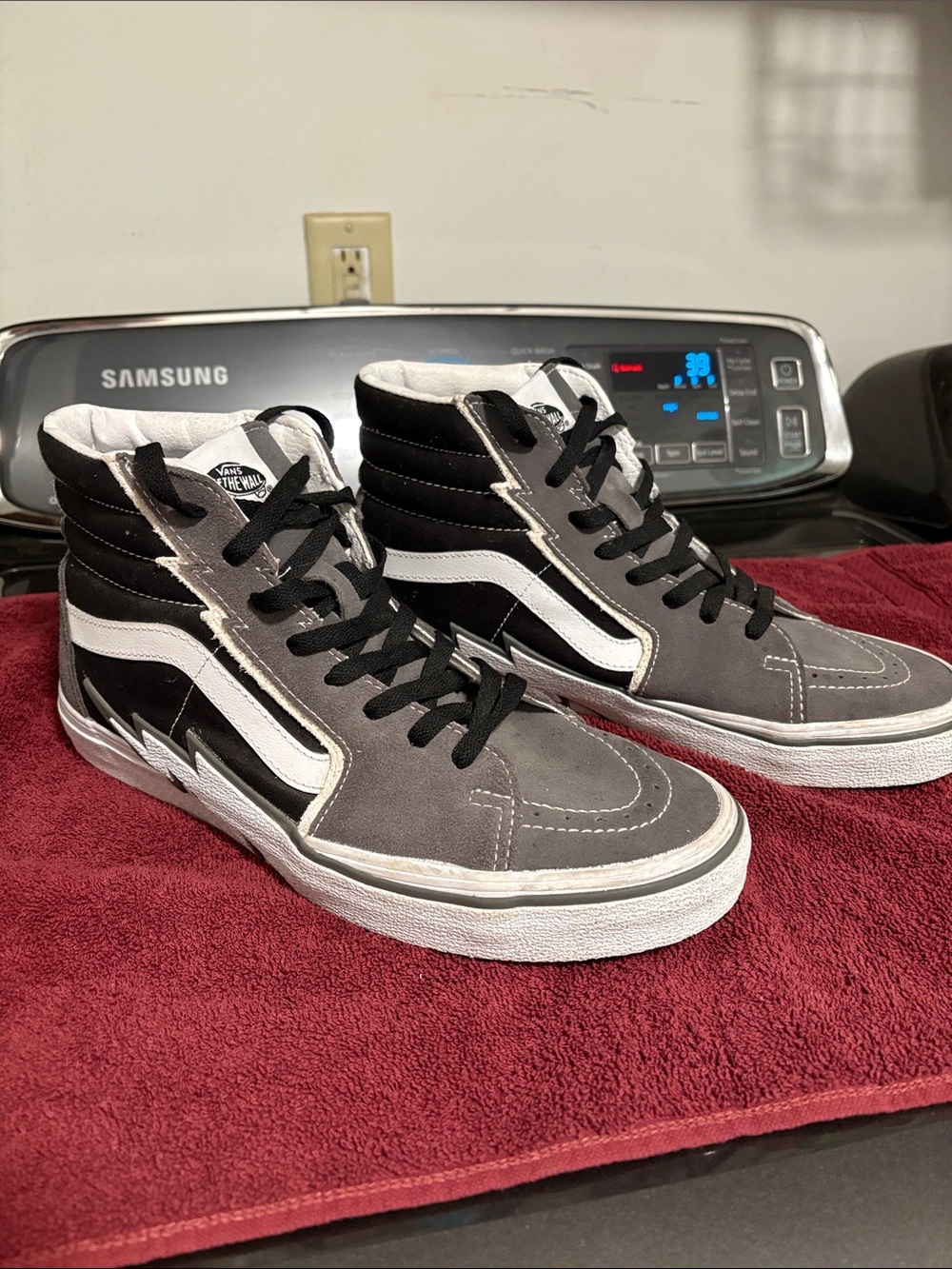 Vans Sk8-HI Bolt High Top Sneakers Men’s Sz 10.5